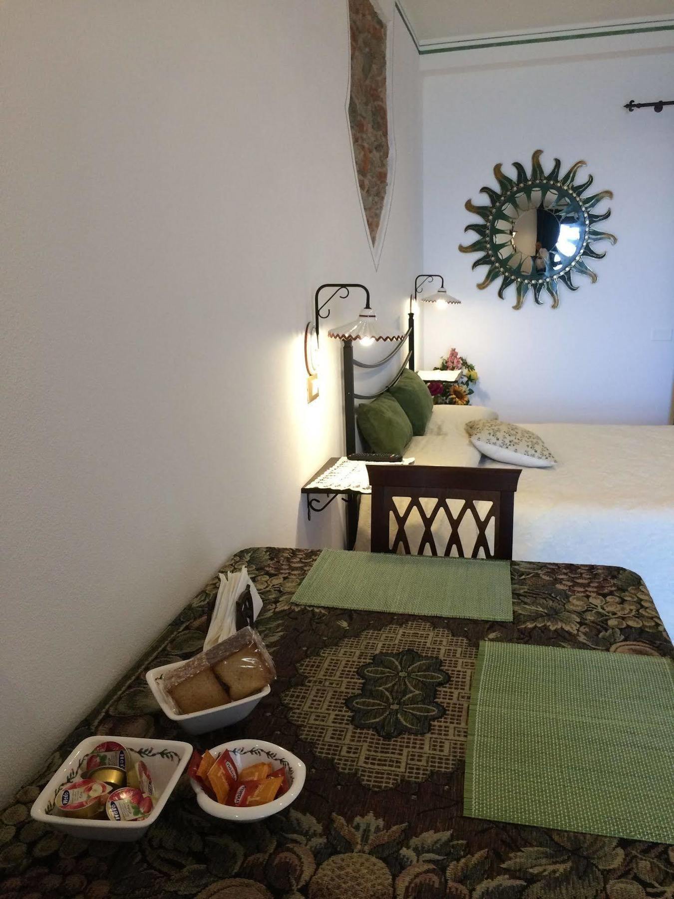B&B Al Castello Casale Litta Экстерьер фото